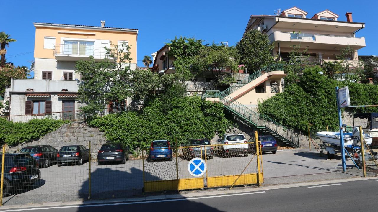 Apartments Komel I Опатия Екстериор снимка