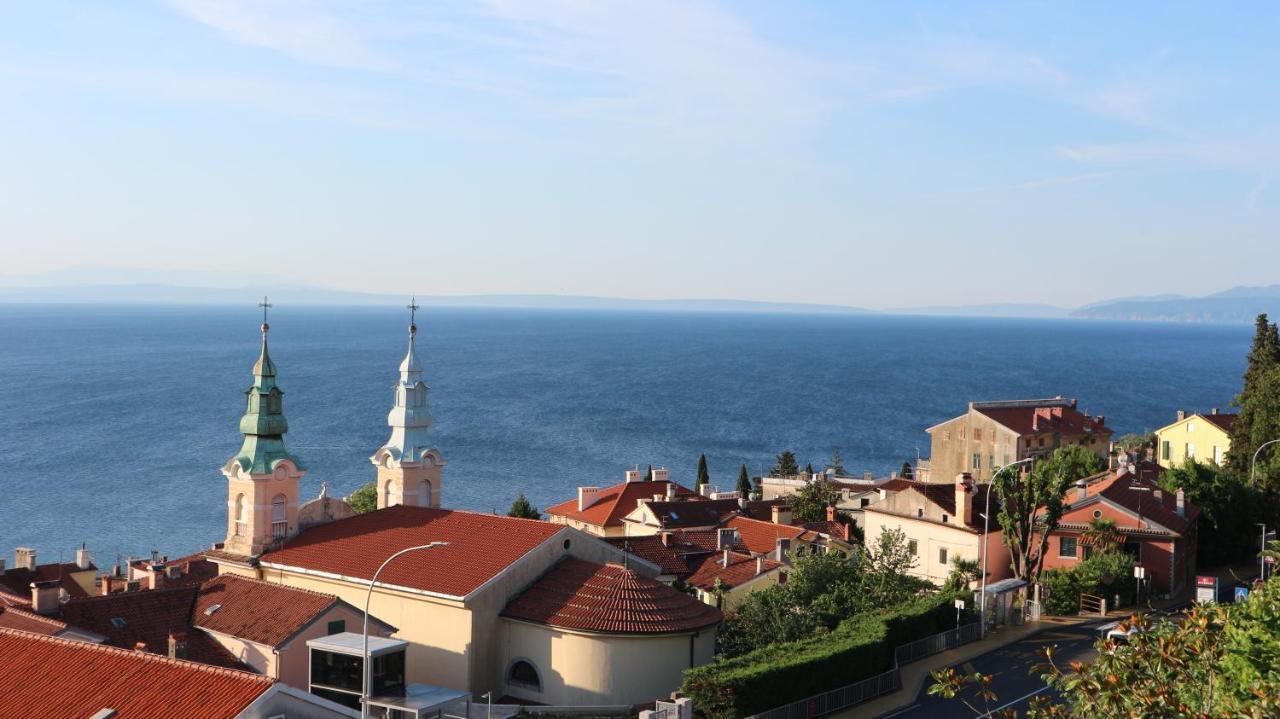 Apartments Komel I Опатия Екстериор снимка